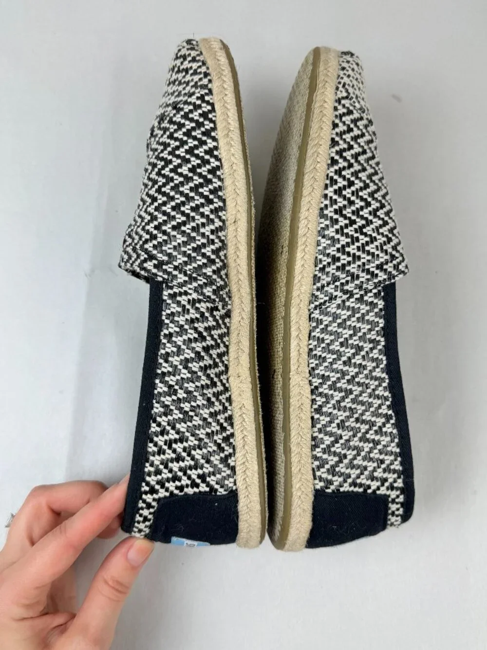TOMS | Black and White Chevron Woven Alpargata Espadrille Slip On Shoes Size 8.5